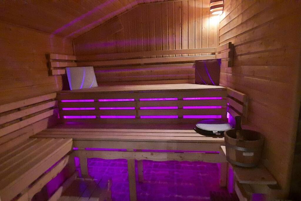 Bungalow Mit Sauna In Einer Ruhige Wald Lage. Grossnaundorf Экстерьер фото